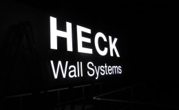 Leuchtreklame Nachtwirkung